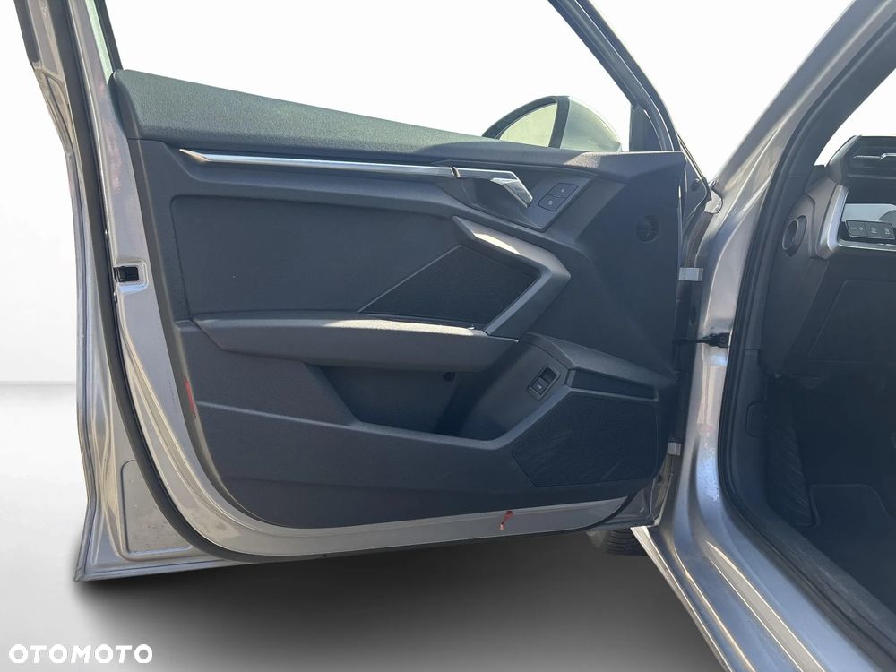 Audi A3 Limousine 35 TFSI mHEV S tronic - 11
