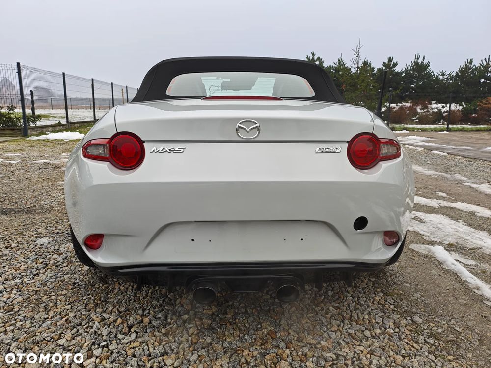 Mazda MX-5 SKYACTIV-G 160 SAKURA - 4