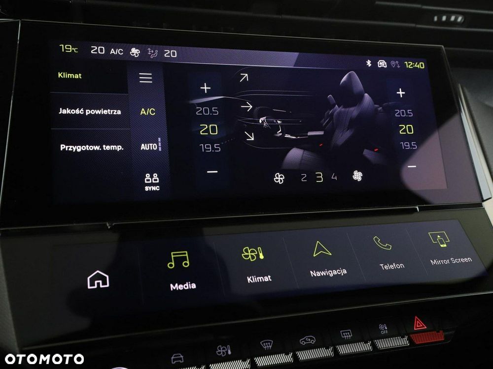Peugeot 308 1.6 Hybrid PHEV Allure Pack EAT8 - 31