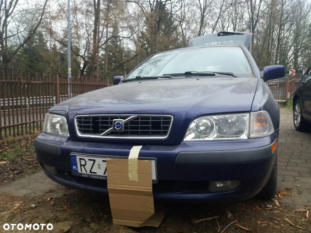 Volvo V40 - 1