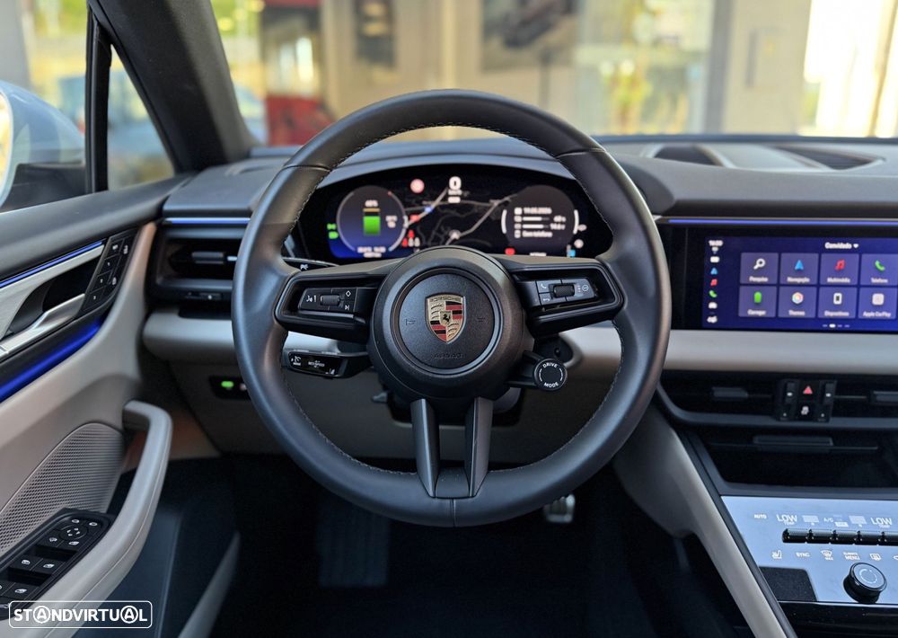 Porsche Macan Electric - 9