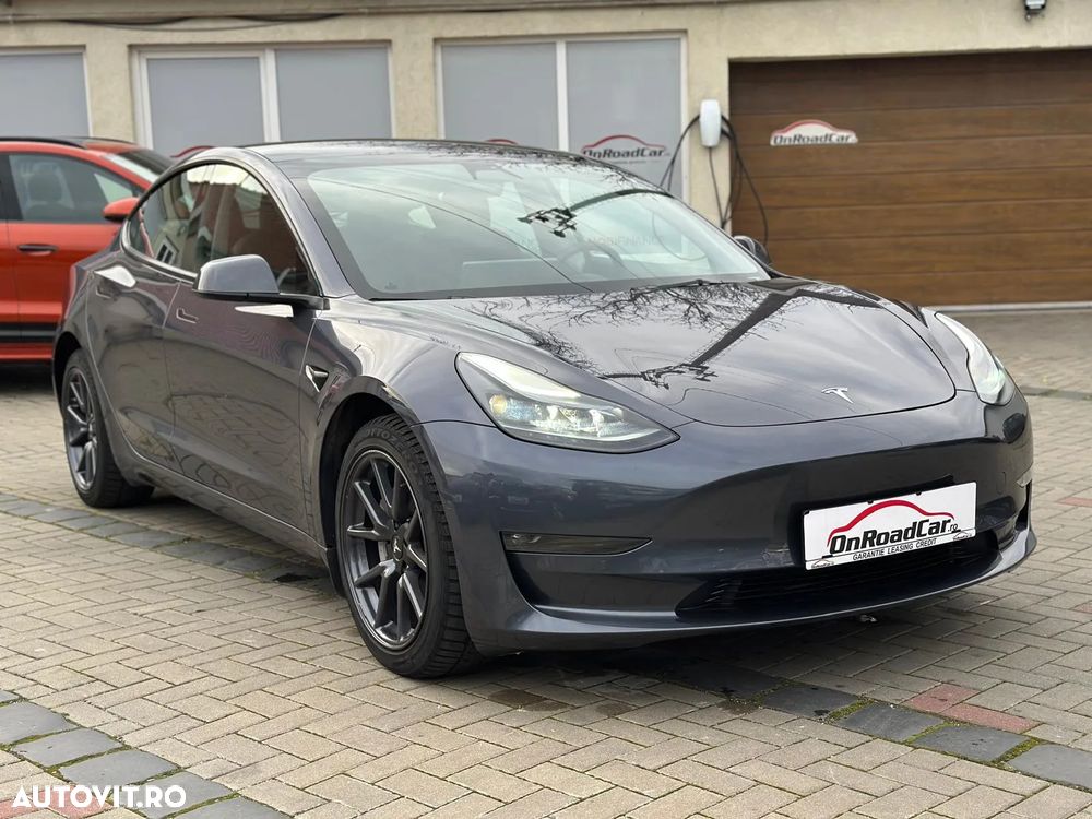 Tesla Model 3 Langstreckenbatterie Allradantrieb Dual Motor - 2