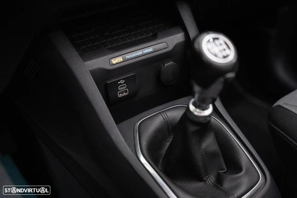 Ford Tourneo Courier 1.0 EcoBoost Titanium - 15