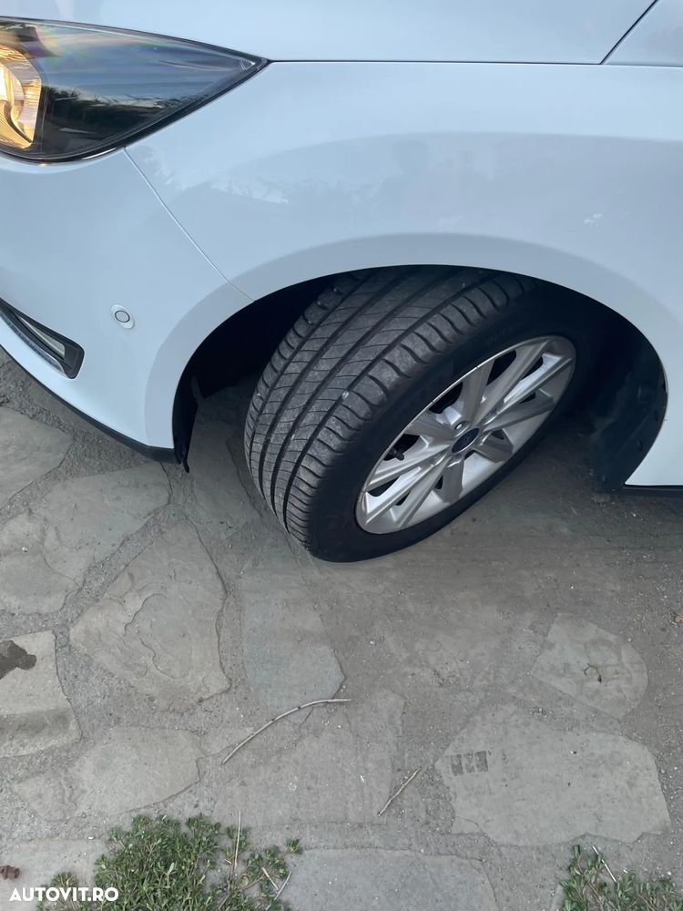 Ford Focus 1.0 EcoBoost Start Stop Trend - 35