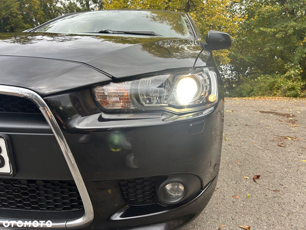 Mitsubishi Lancer 1.6 Invite - 4