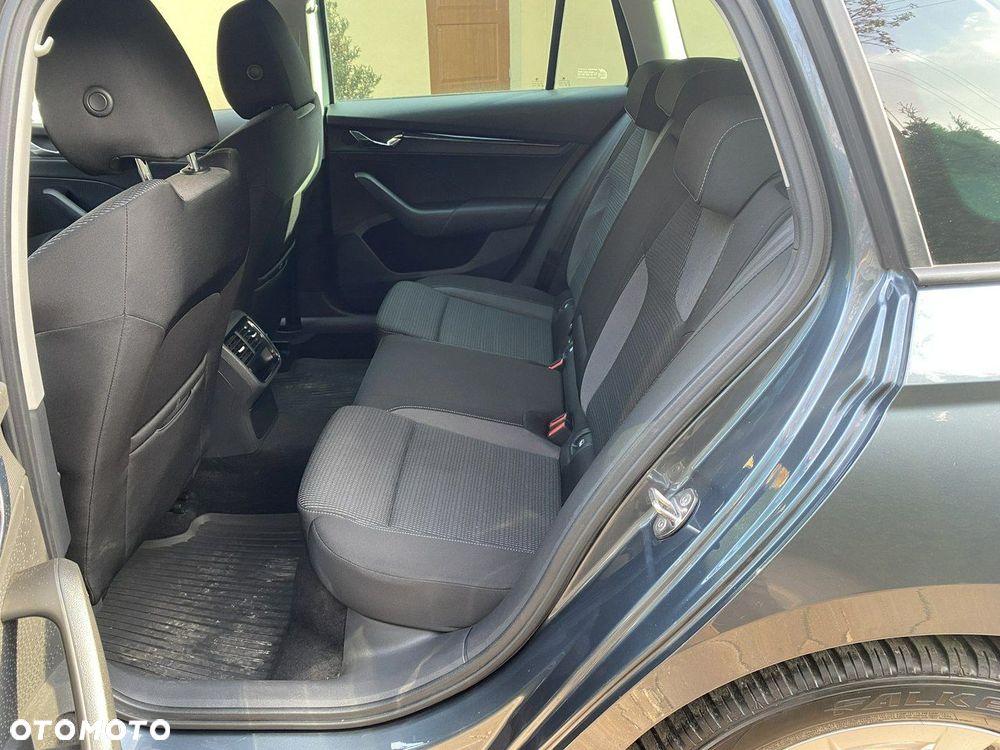 Skoda Octavia 2.0 TDI Ambition - 35