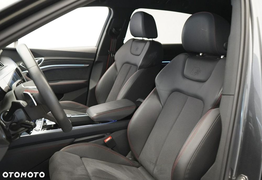 Audi Q8 e-tron - 17