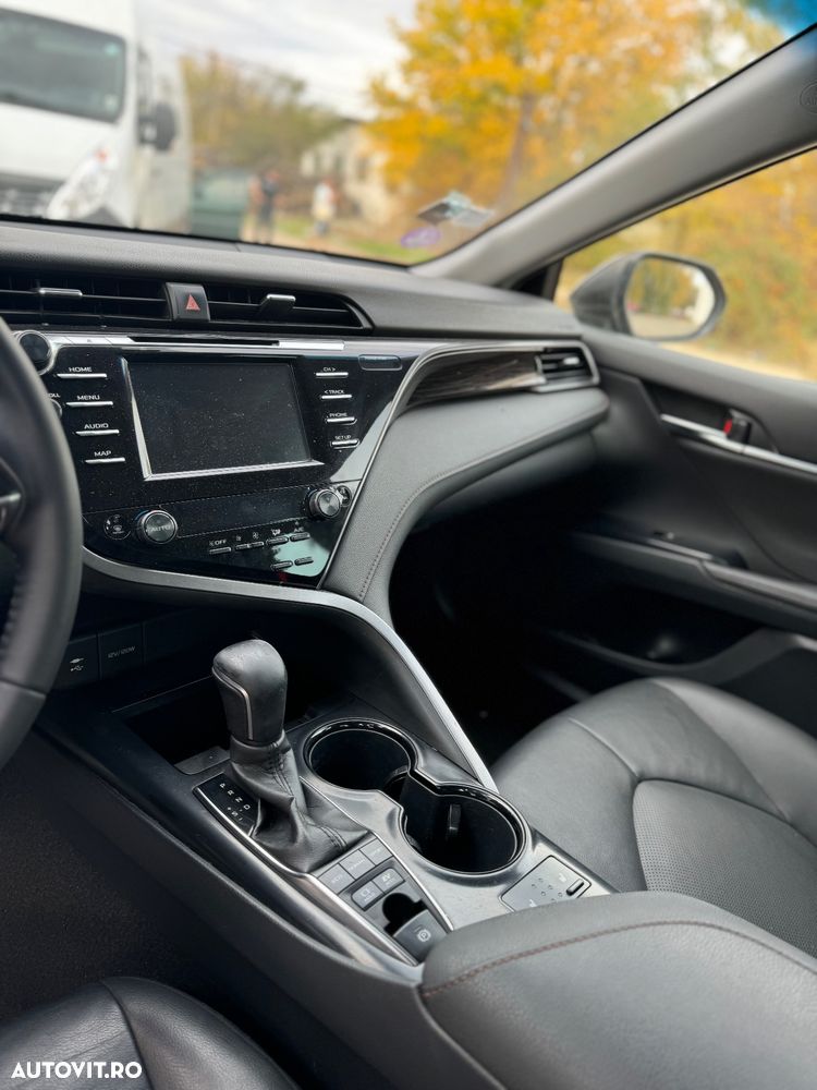 Toyota Camry Business Edition - 16