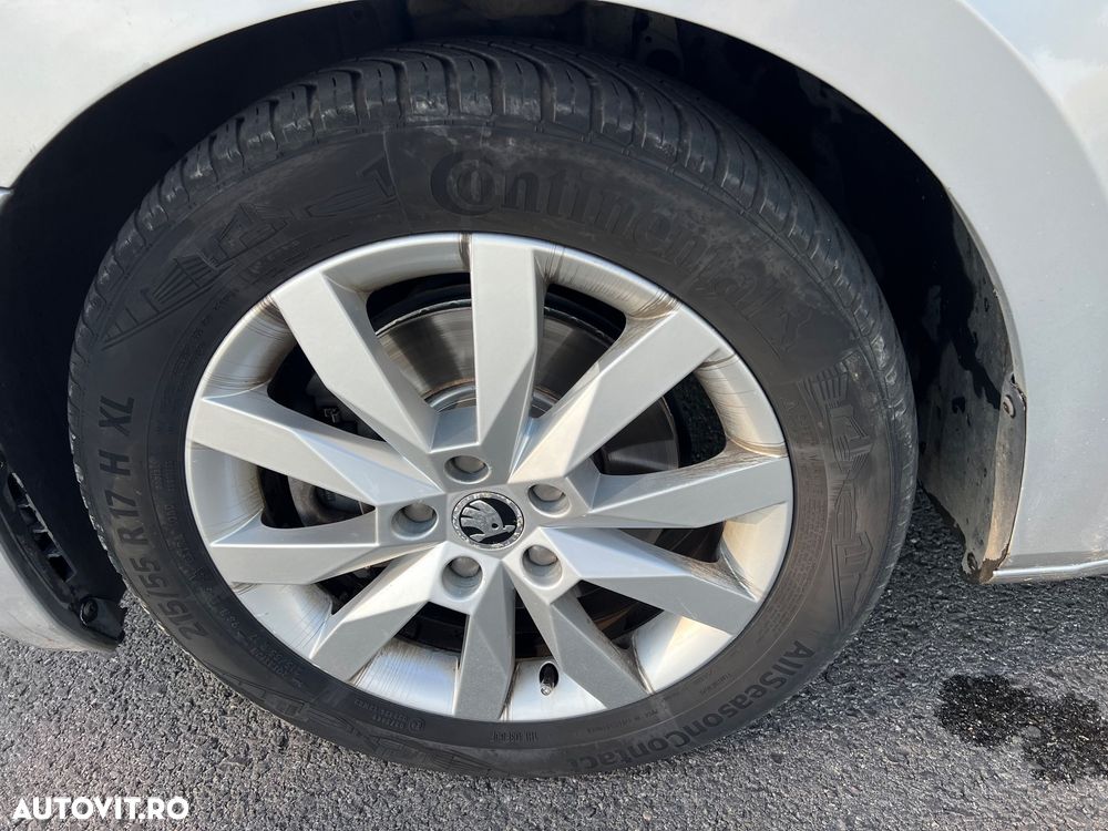 Skoda Superb 2.0 TDI DSG Style - 26