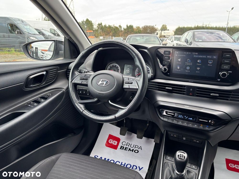 Hyundai i20 - 20