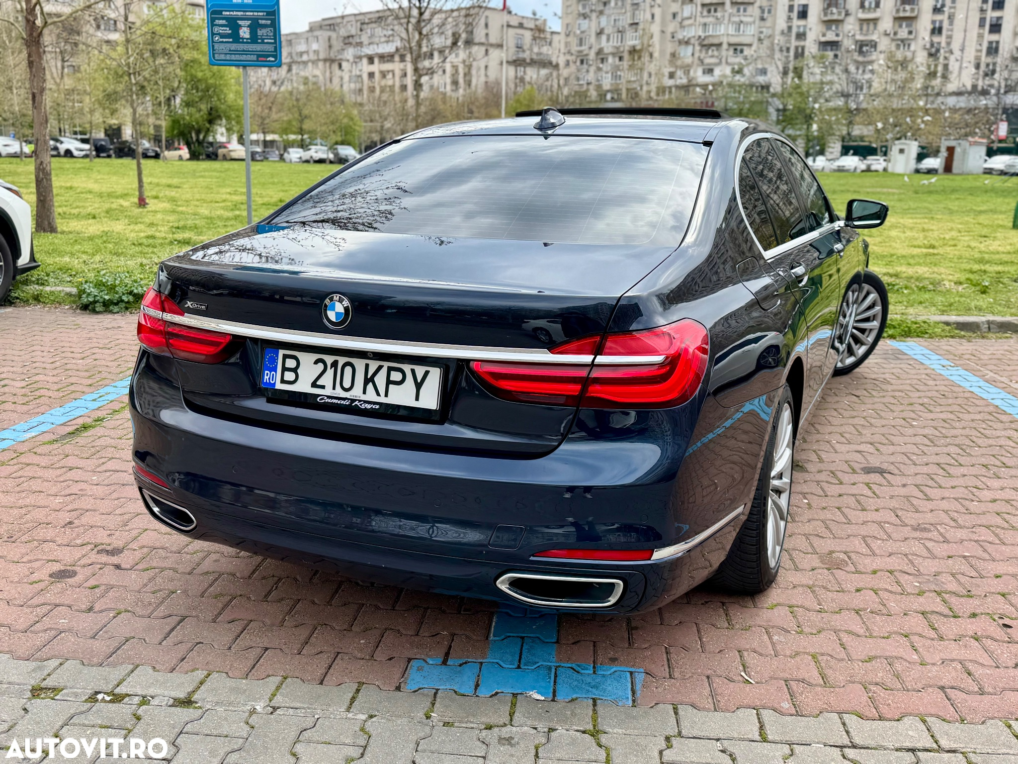 BMW Seria 7 740d xDrive - 17