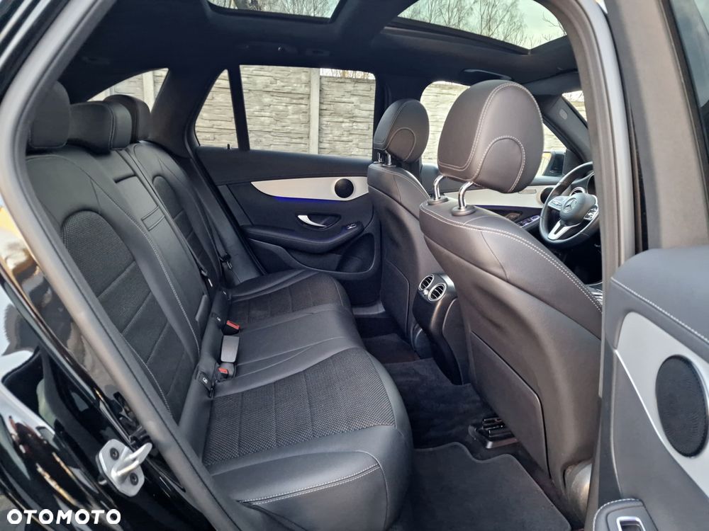 Mercedes-Benz GLC - 24