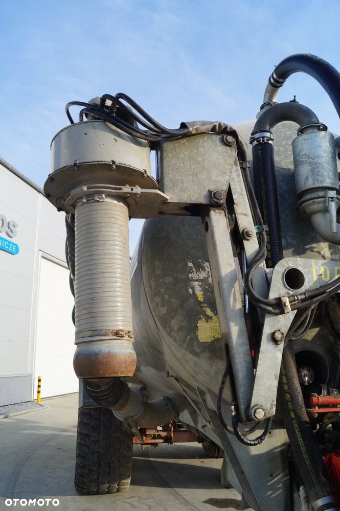 Pichon Wóz Asenizacyjny TCI 20700 z Rampą 15m - 15