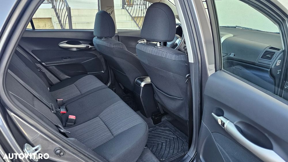 Toyota Auris 1.6 MultiMode Executive - 8