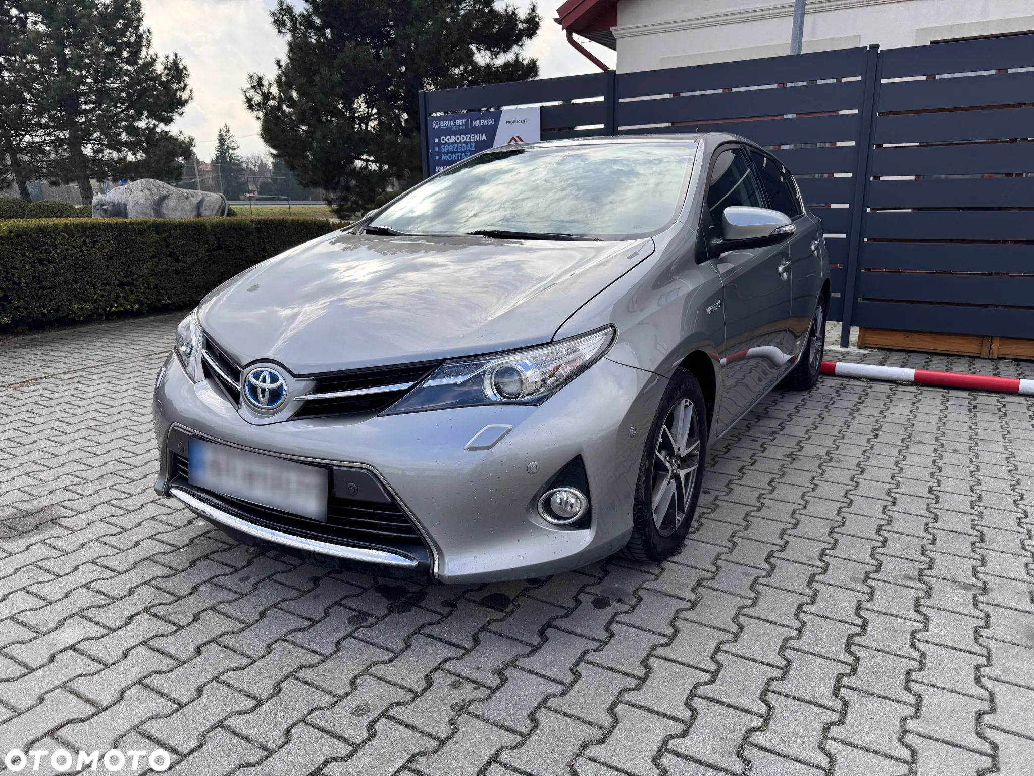 Toyota Auris 1.8 VVT-i Hybrid Automatik Comfort - 1