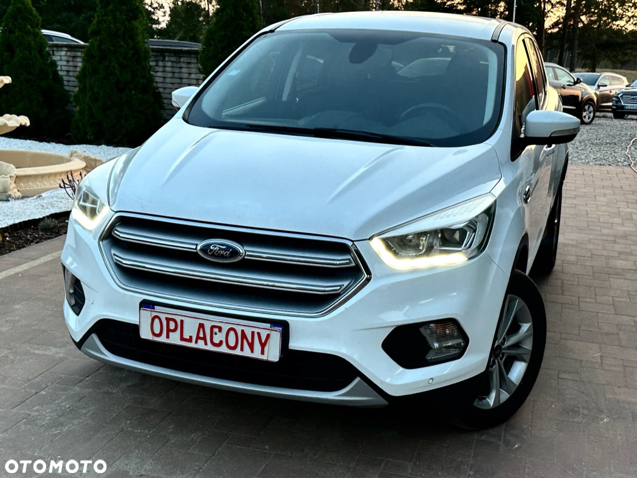 Ford Kuga - 11