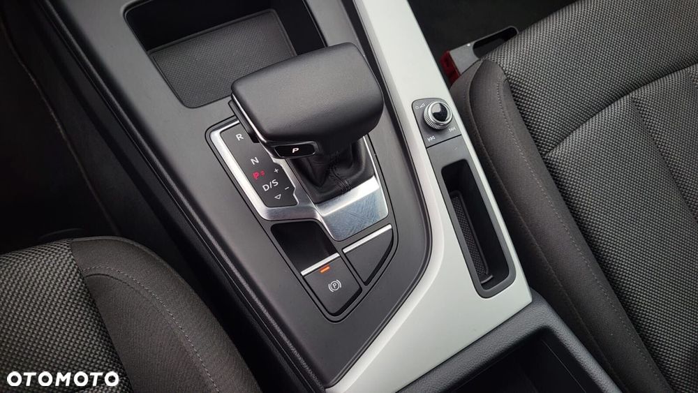 Audi A4 Limousine 35 TFSI mHEV S tronic - 21