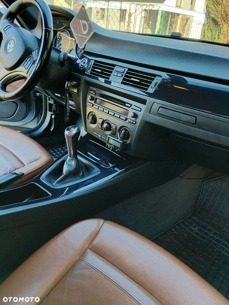 BMW Seria 3 - 25