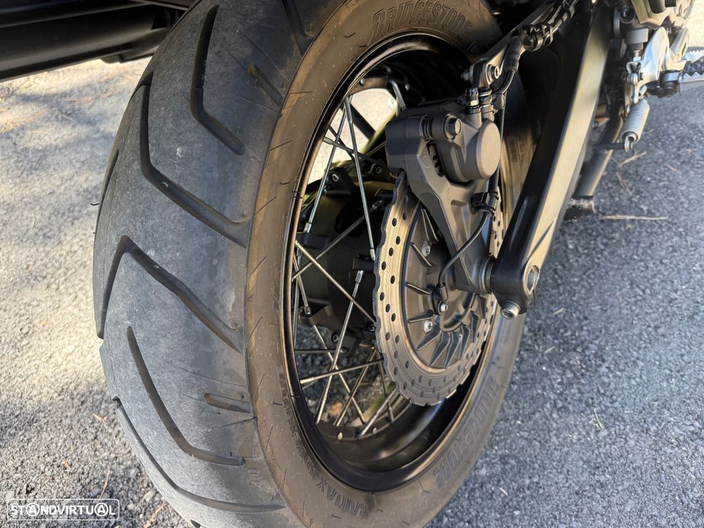 Yamaha XT1200Z Super Tenere ZE - 21