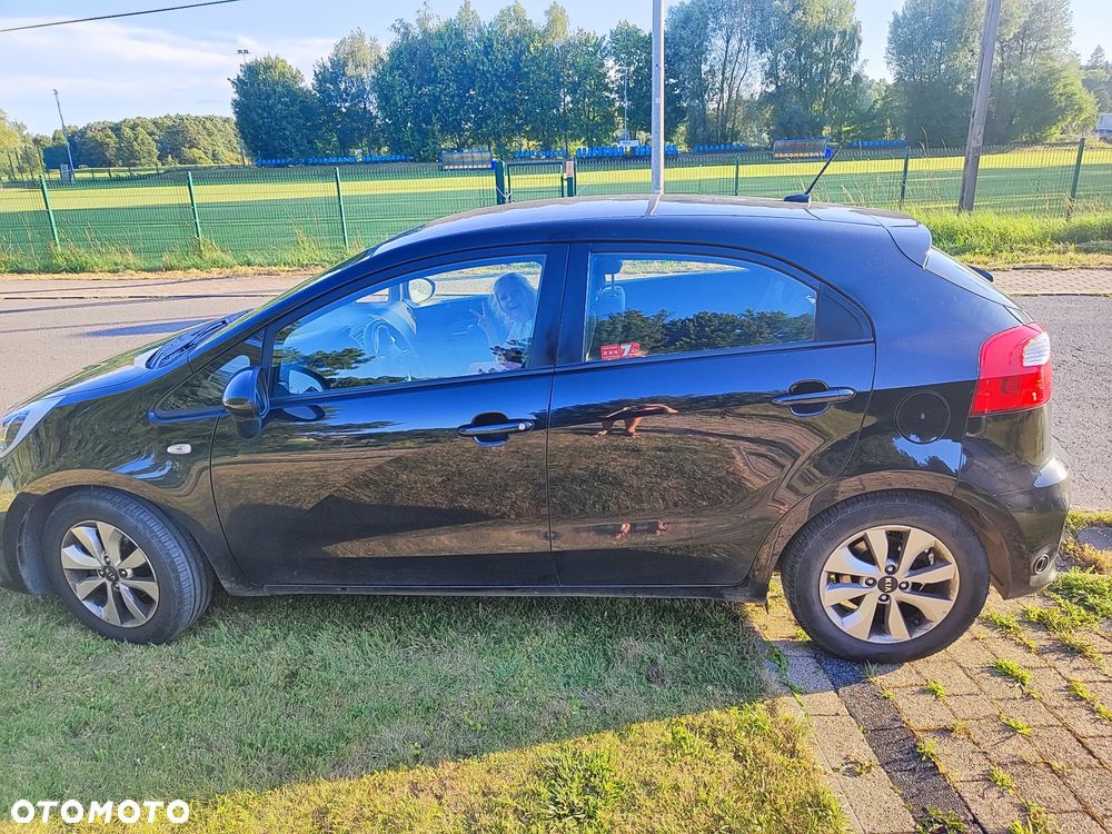 Kia Rio 1.2 L - 27
