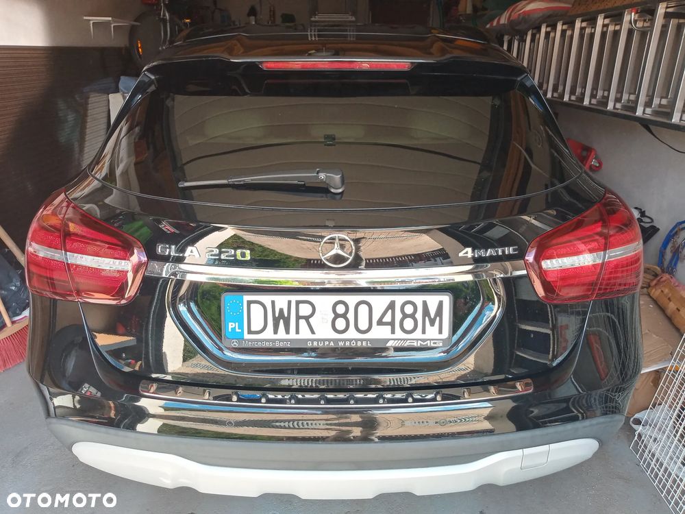 Mercedes-Benz GLA 220 4-Matic - 5