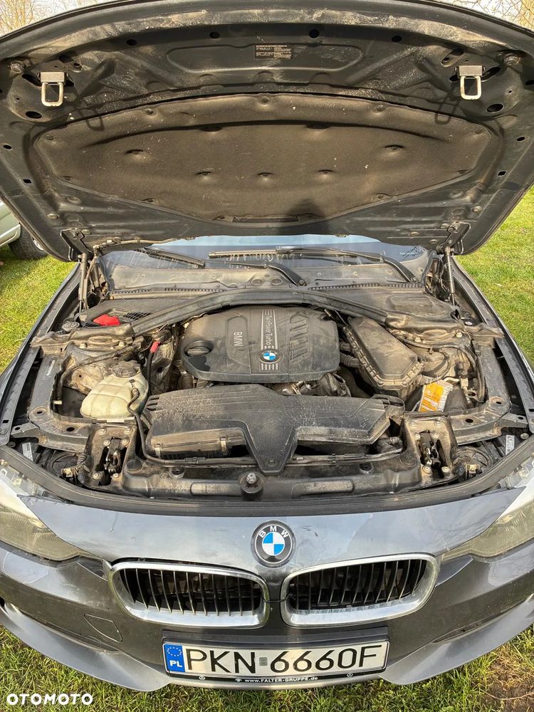 BMW Seria 3 318d - 13