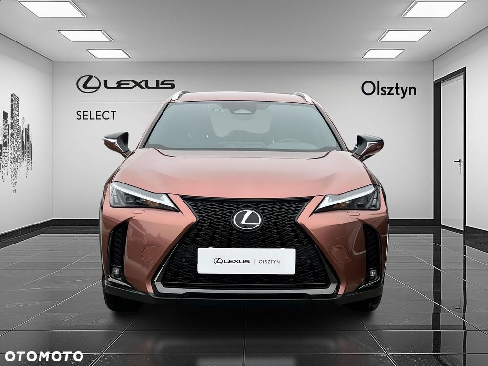 Lexus UX - 9