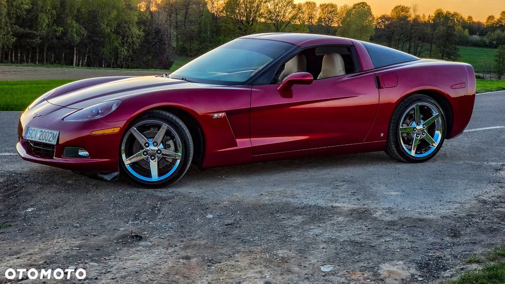 Chevrolet Corvette - 8