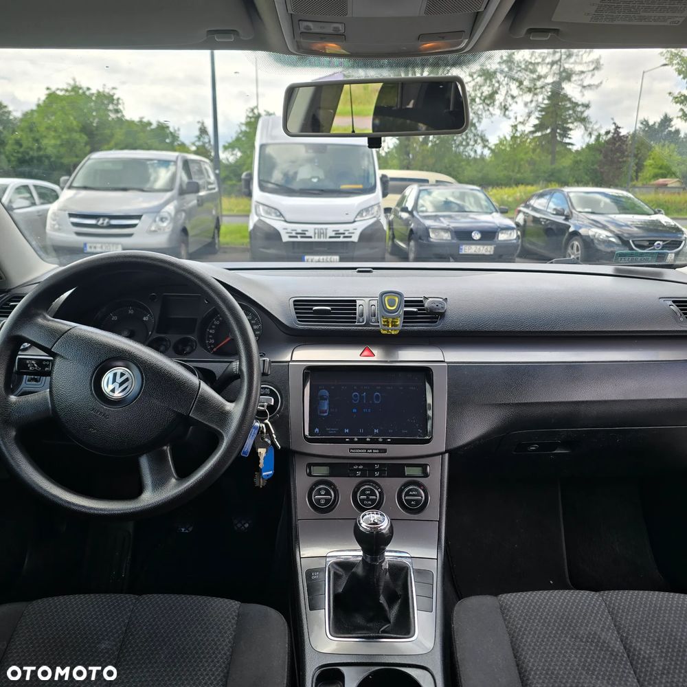 Volkswagen Passat 1.9 TDI Trendline - 10