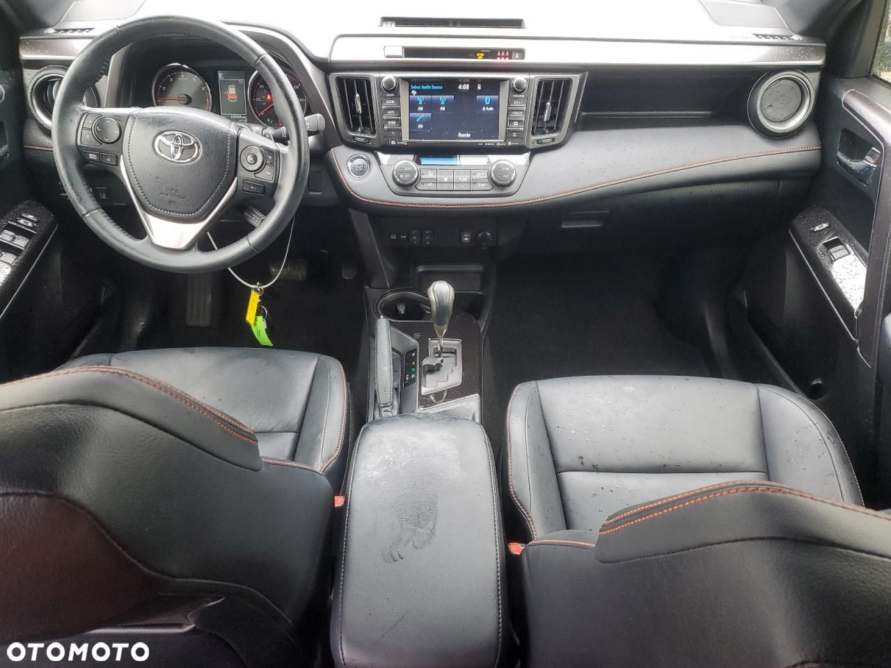 Toyota RAV4 - 8