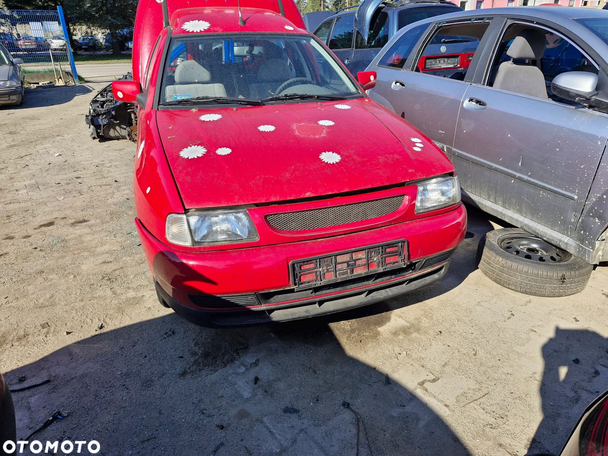 VW Caddy 1.4  maska zderzak drzwi szyby lusterka belka fotel inne demontaż - 1