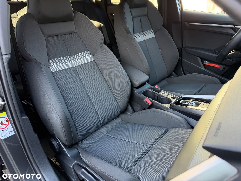 Audi A3 Limousine 1.5 TFSI Sport S tronic - 14