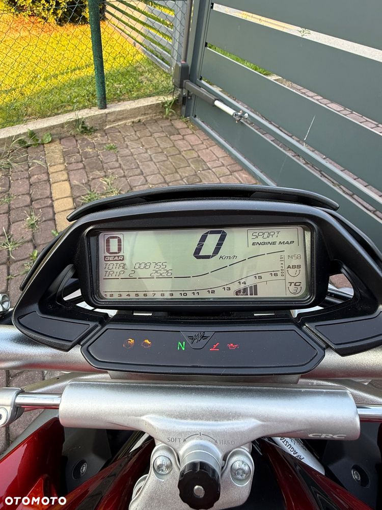 MV AGUSTA Brutale - 9