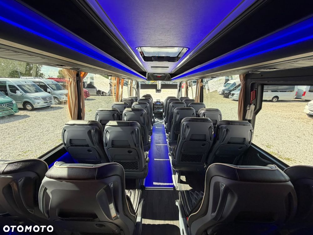 Mercedes-Benz Sprinter 519 - 28