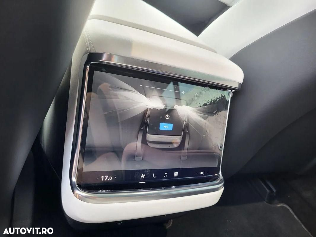 Tesla Model S Plaid - 6
