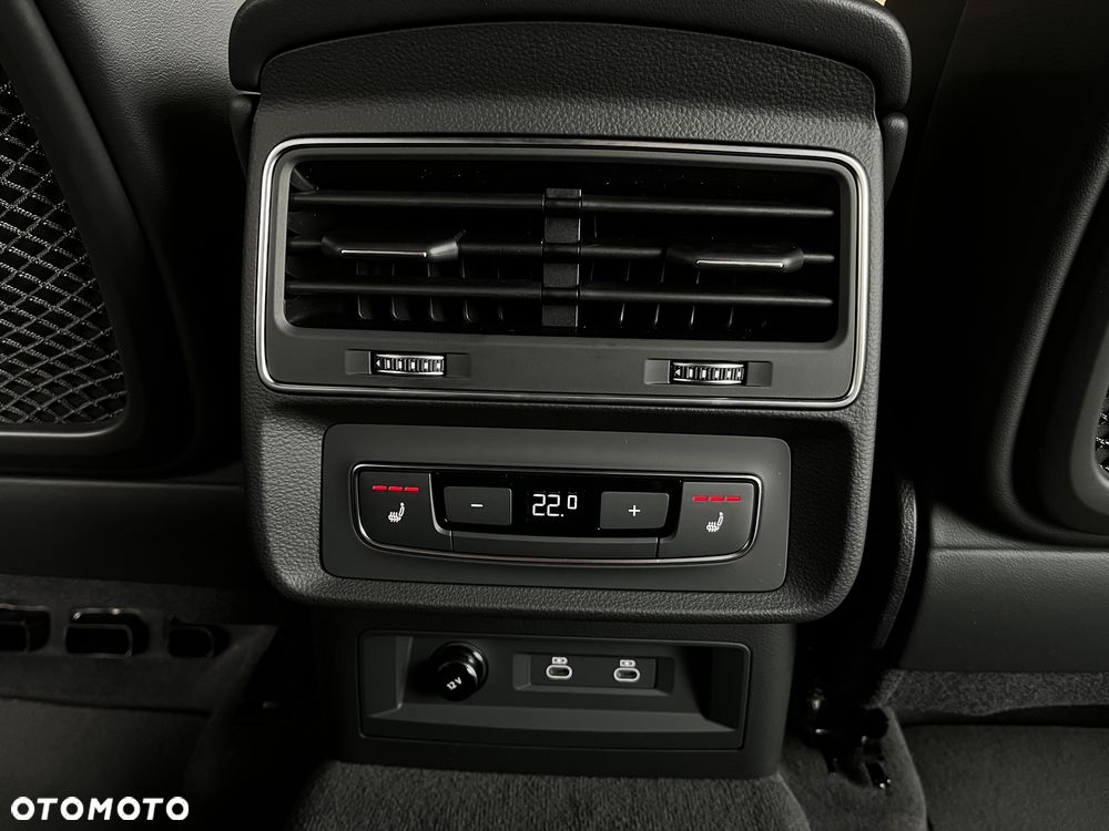 Audi Q8 TFSI e PHEV 360 kW Quattro Tiptronic - 36