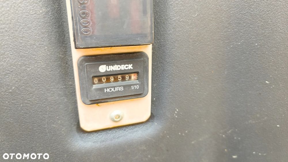 Ausa D 250 AH G - 10