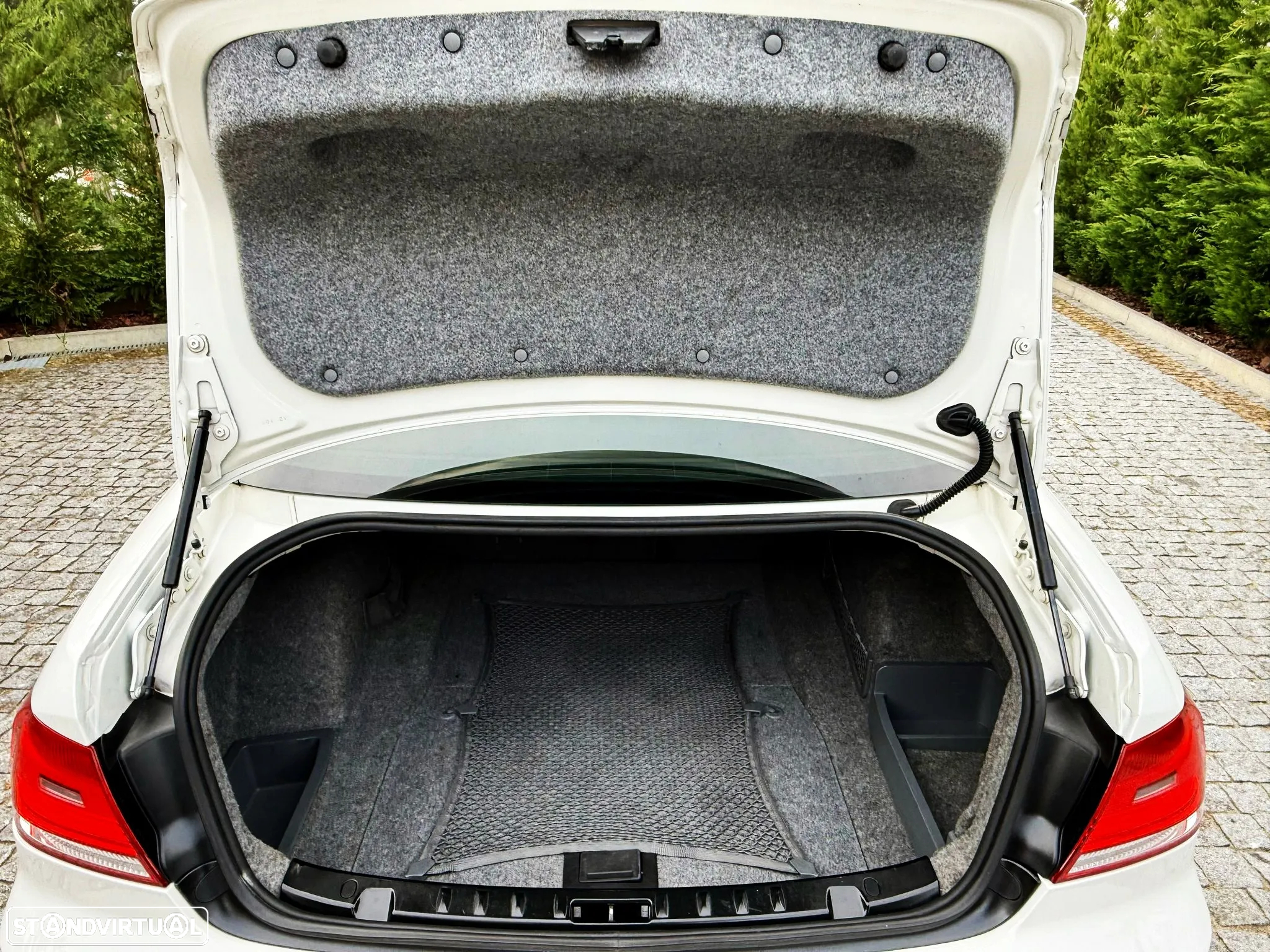 BMW 320 d Coupe Edição M - 23