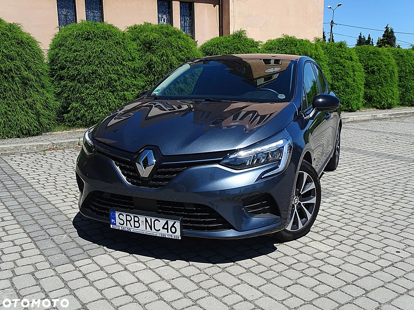 Renault Clio 1.6 E-TECH Techno - 18