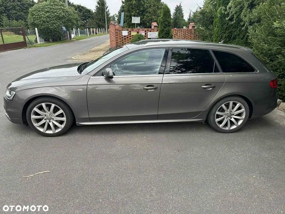 Audi A4 ver-2-0-tdi-dpf-multitronic-s-line-sportpaket - 5