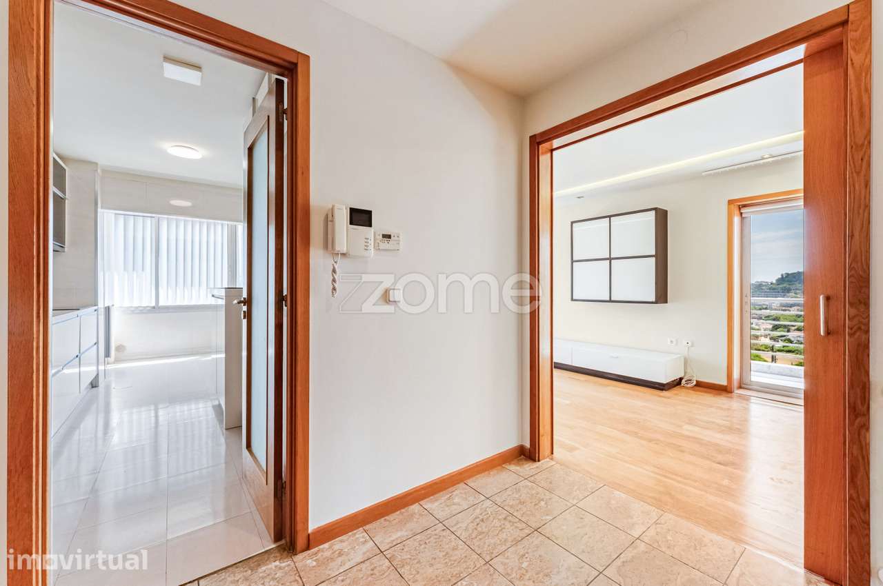 Rooftop T3 Duplex | Condomínio privado | à Marina do Freixo - Grande imagem: 4/41