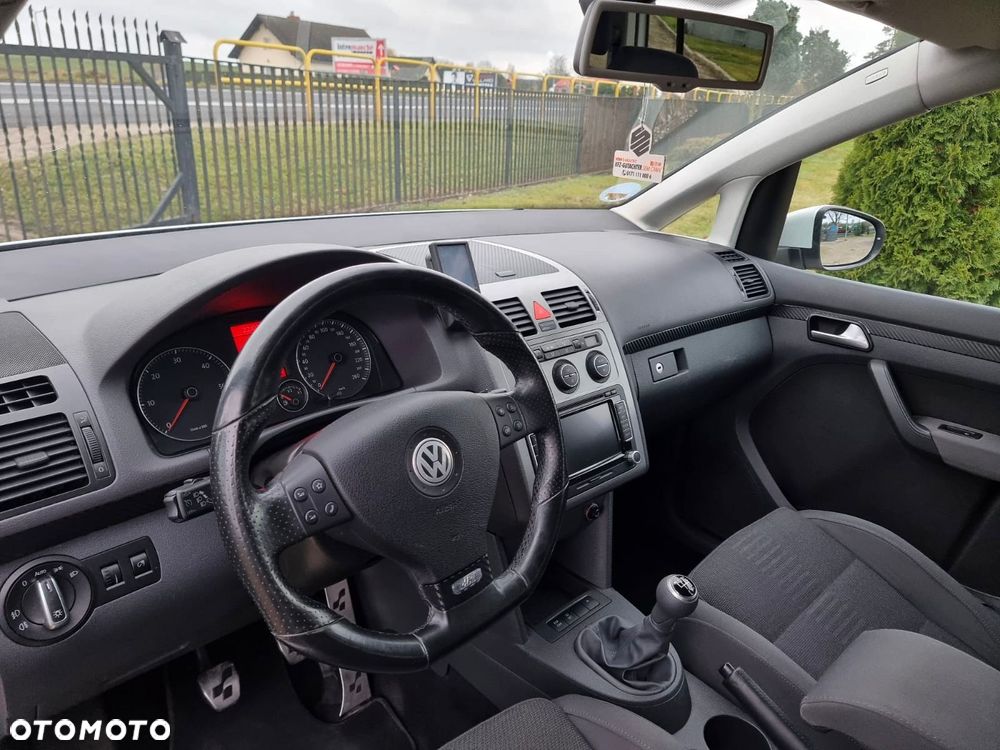 Volkswagen Touran 2.0 TDI DPF R-Line Edition - 12