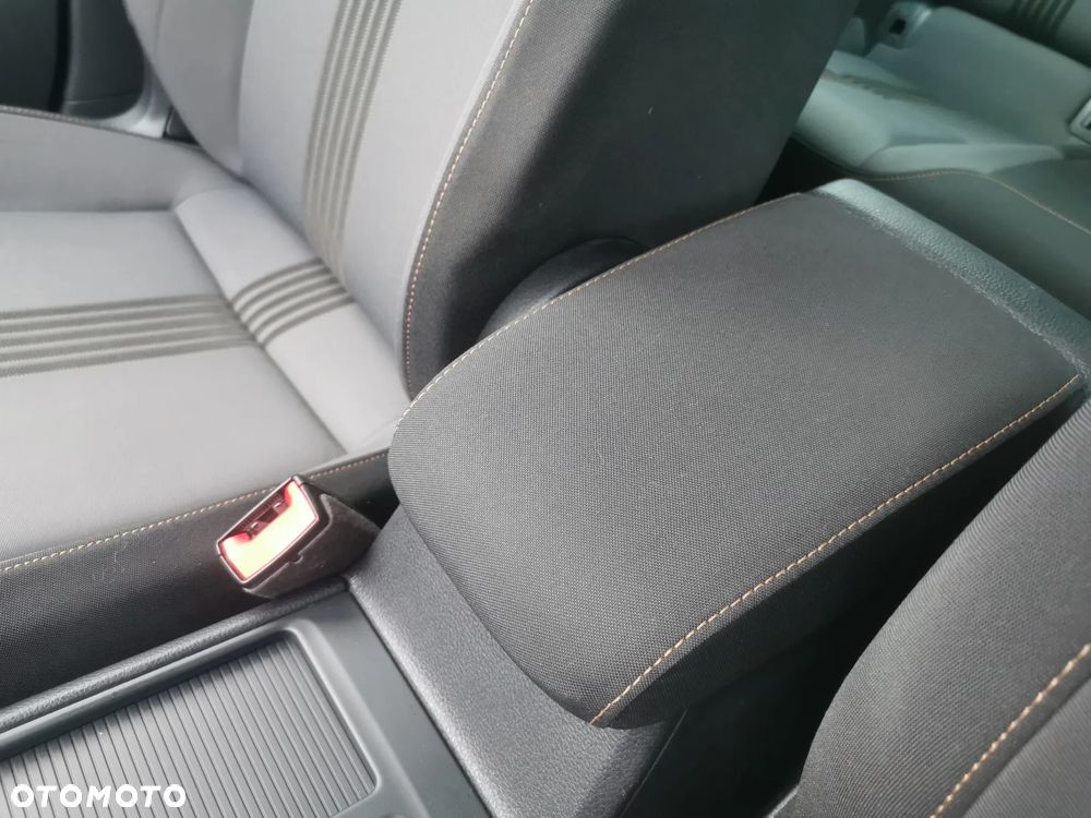 Volkswagen Golf 2.0 TDI BlueMotion Technology Allstar - 25