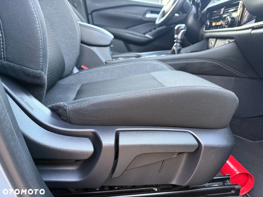 Nissan Qashqai 1.3 DIG-T MHEV N-Connecta - 35
