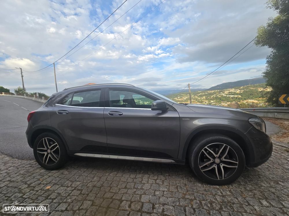 Mercedes-Benz GLA 200 d 7G-DCT Activity Edition - 4