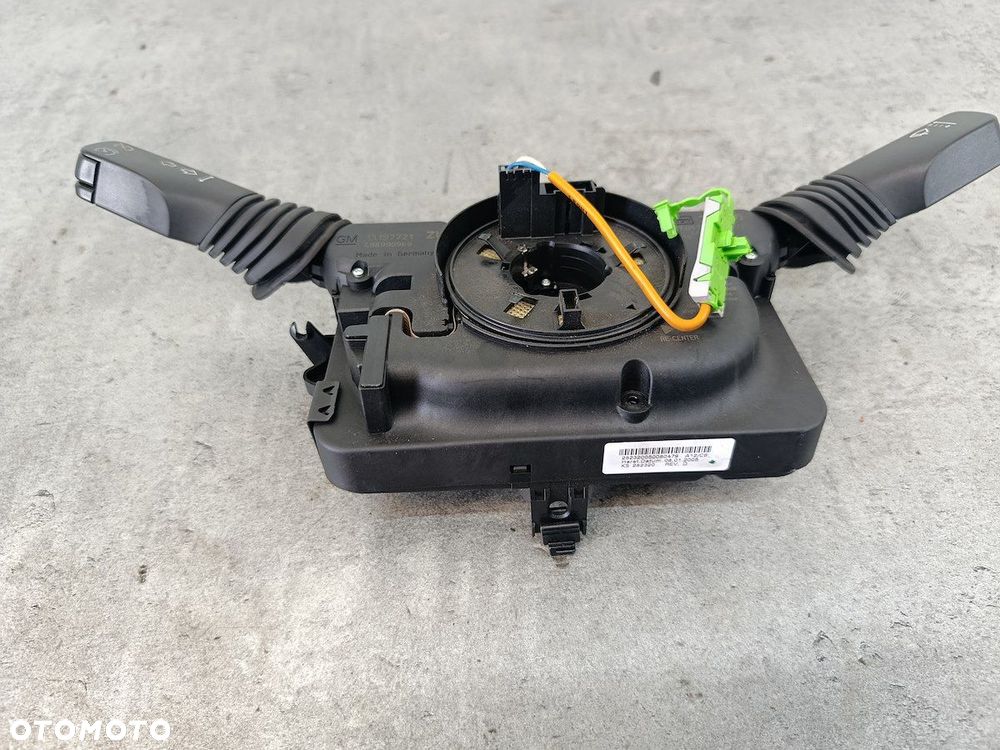 PRZEŁĄCZNIK ZESPOLONY OPEL ASTRA H GTC 13197721ZU 203780  VALEO 1.9 CDTI - 6