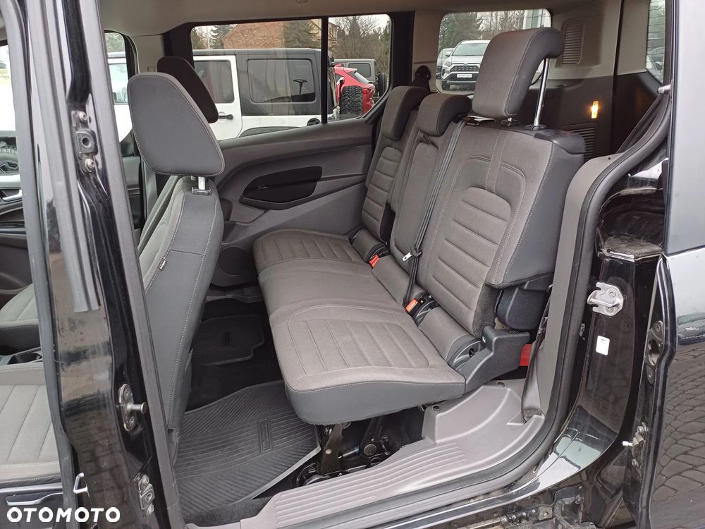 Ford Tourneo Connect - 14