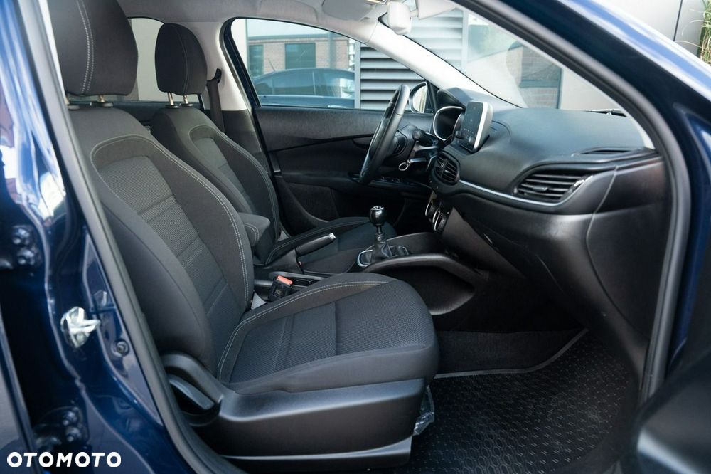 Fiat Tipo 1.4 16v Lounge EU6d - 15