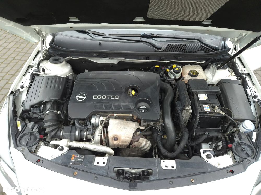 Opel Insignia 1.6 SIDI Turbo Business Edition - 20