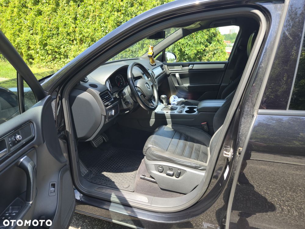 Volkswagen Touareg 3.0 V6 TDI 4XMot BMT - 10